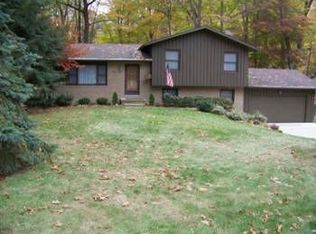 81 Florence Blvd, Munroe Falls, OH