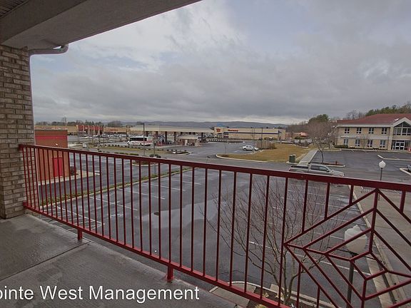 3rd image of 810 University City Blvd APT 8