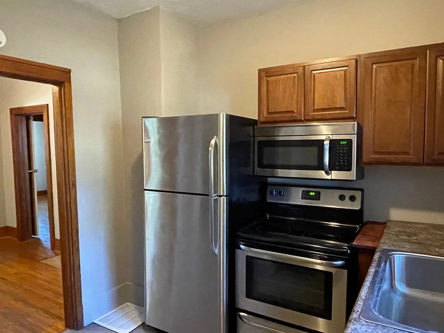 904 N Busey Ave. Urbana, IL — Photo 4