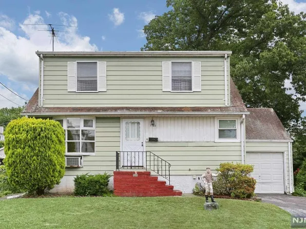 160 Phelps Ave, Bergenfield, NJ 07621