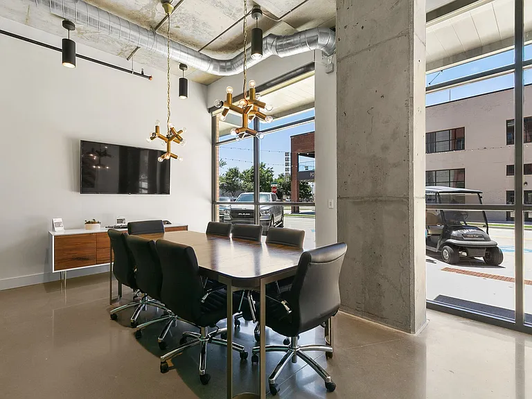 West Village. — Photo 10