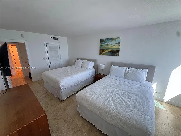 2301 Collins Ave #1525 — Photo 12