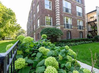1119 W Lunt Ave #1, Chicago, IL 60626