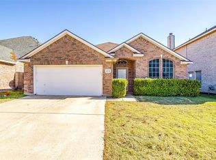 6615 Sandgate Dr, Arlington, TX 76002