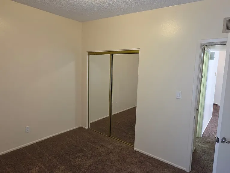 424 E Frost Cir #424 — Photo 13