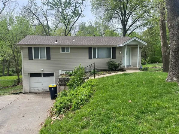 803 NE 82nd Ter, Kansas City, MO 64118