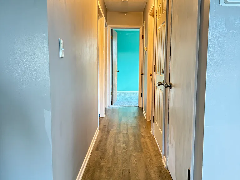 403 8 1/2 Ave NW #2 — Photo 17
