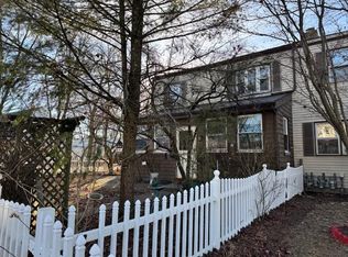 10 Vernon Ter, Poughkeepsie, NY 12601