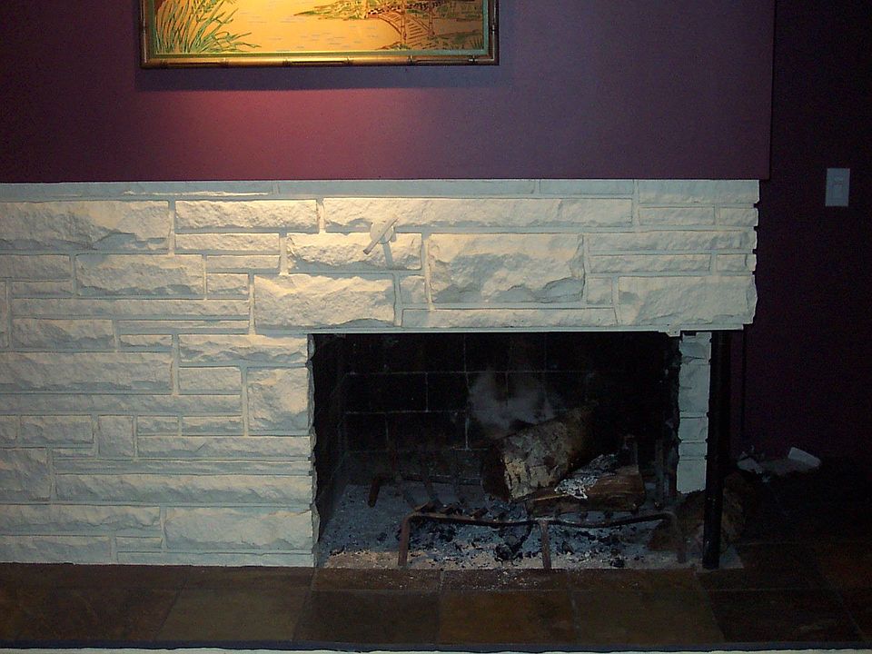 1st image of 1526 Crestview Dr