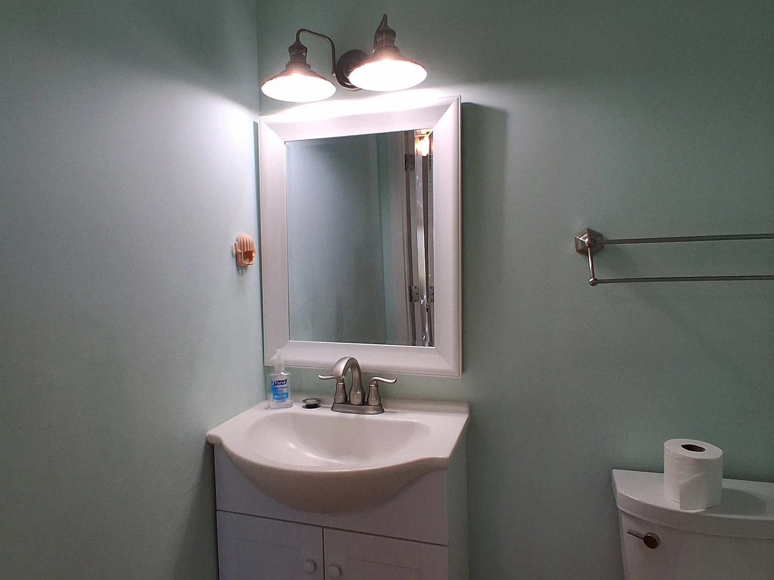 2 bed, 1.5 bath, $4,400 — Photo 3