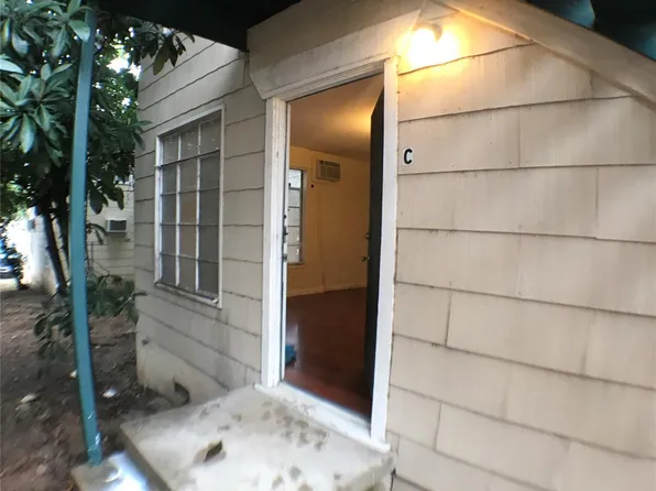 1009 W 25th 1/2 St #C, Austin, TX 78705