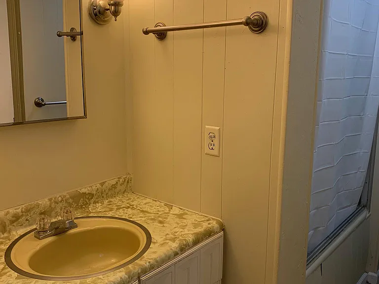 2325 Ohio Ave #2 — Photo 18