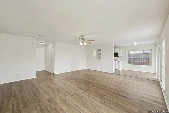 3 bed, 2.0 bath, 1144 sqft, $1,550 — Photo 4