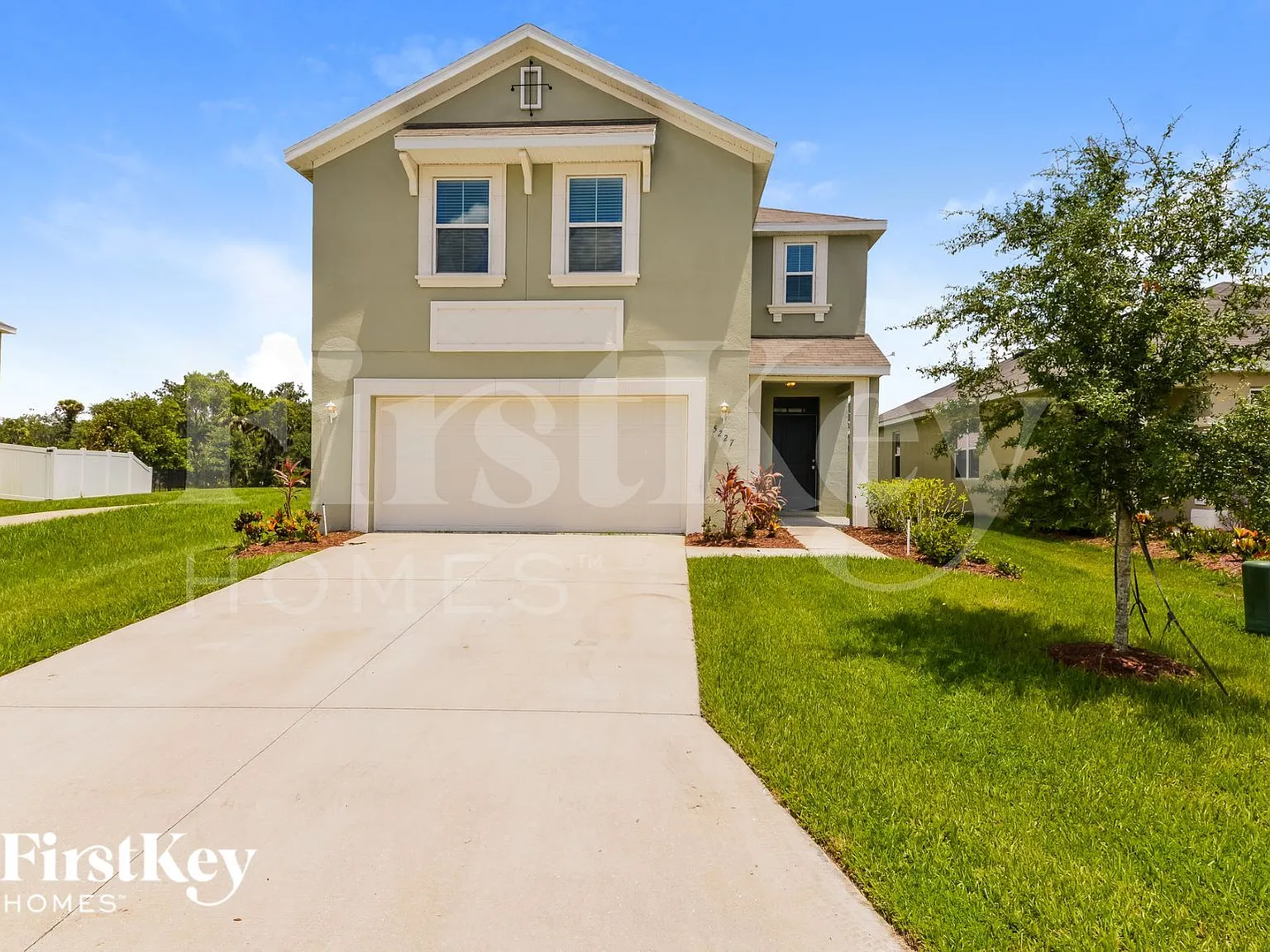 4 bed, 2.5 bath, 2260 sqft, $3,885 — Photo 1