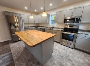 10 Oak Ridge Ln, Frankfort, ME 04438