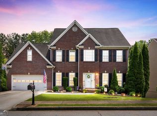 242 Sandhurst Ct, Suwanee, GA 30024