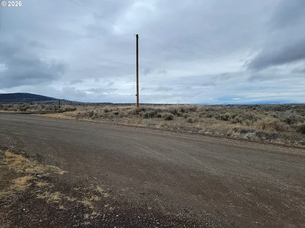 Bowens Ln #2500, Silver Lake, OR 97638