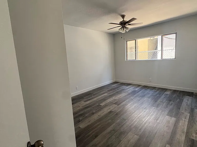 1132 S Holt Ave #3 — Photo 10