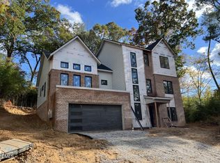 1001 Phoenix Pl, Raleigh, NC 27610