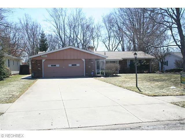 30201 Ednil Dr photo 1