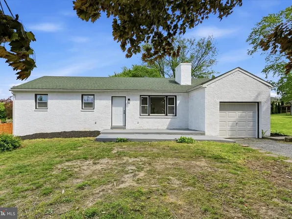 155 Glencrest Rd, Coatesville, PA 19320