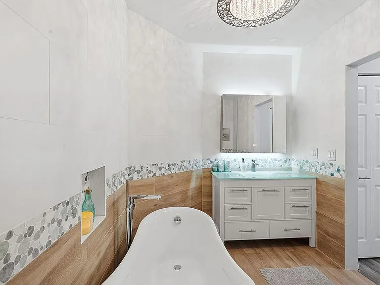 1143 Duncan Cir #103 — Photo 16