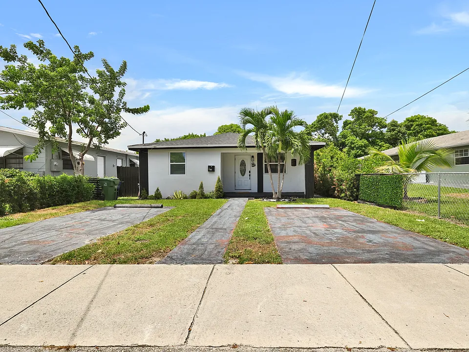 313 NW 1st Ave #1