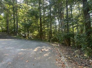 877 Pine Haven Dr, Morristown, TN 37814