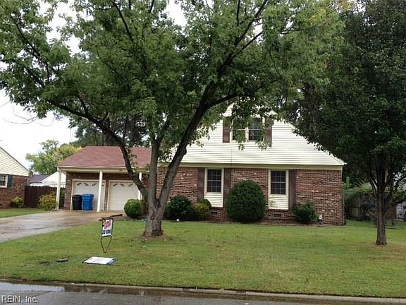 2nd image of 636 Charlecote Dr
