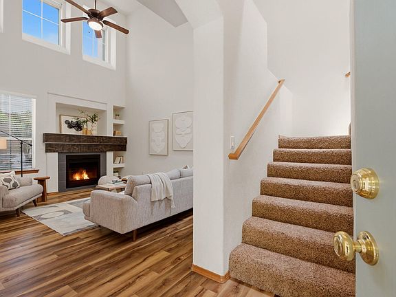 3rd image of 3217 Renaissance Dr SE