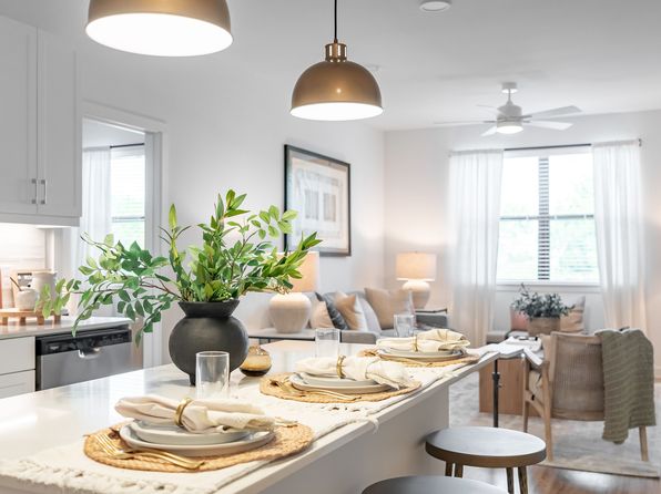 7733 Burleson Rd #13303