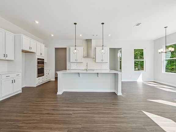 4th image of 3679 Annsbury Ct