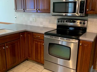 180 Round Hill Rd, Cheshire, CT 06410