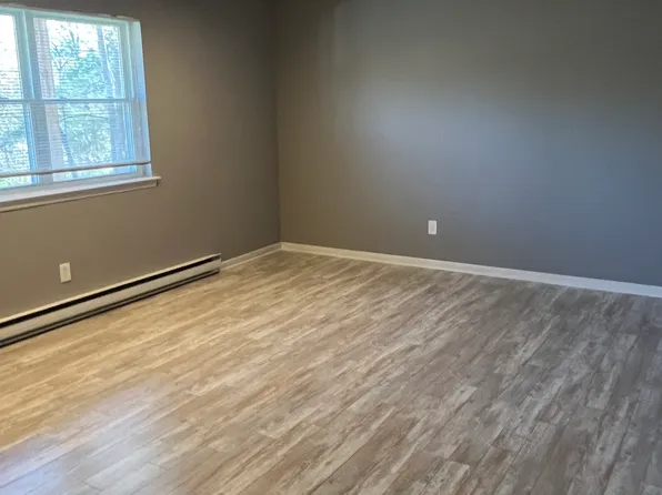 1095 Old Colony Rd #12A, Meriden, CT 06451