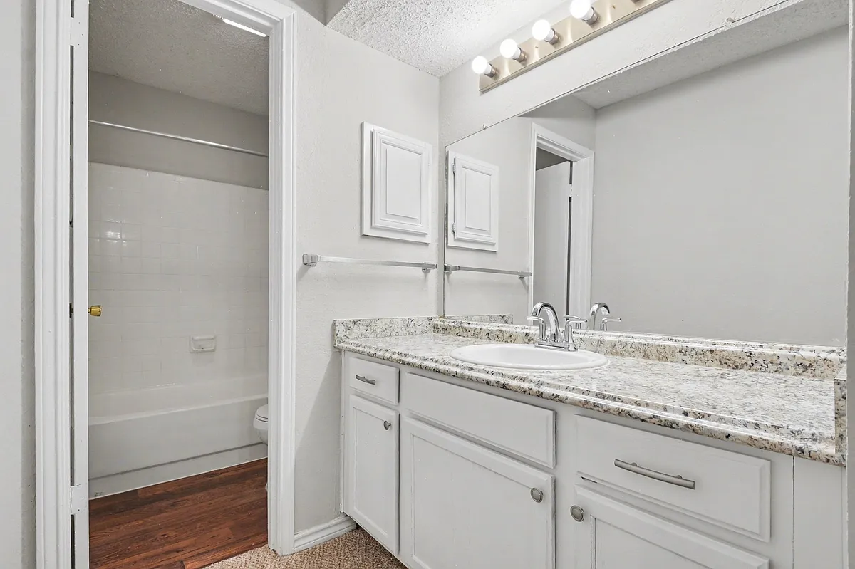 Building Photo - 3603 W Northgate Dr #112