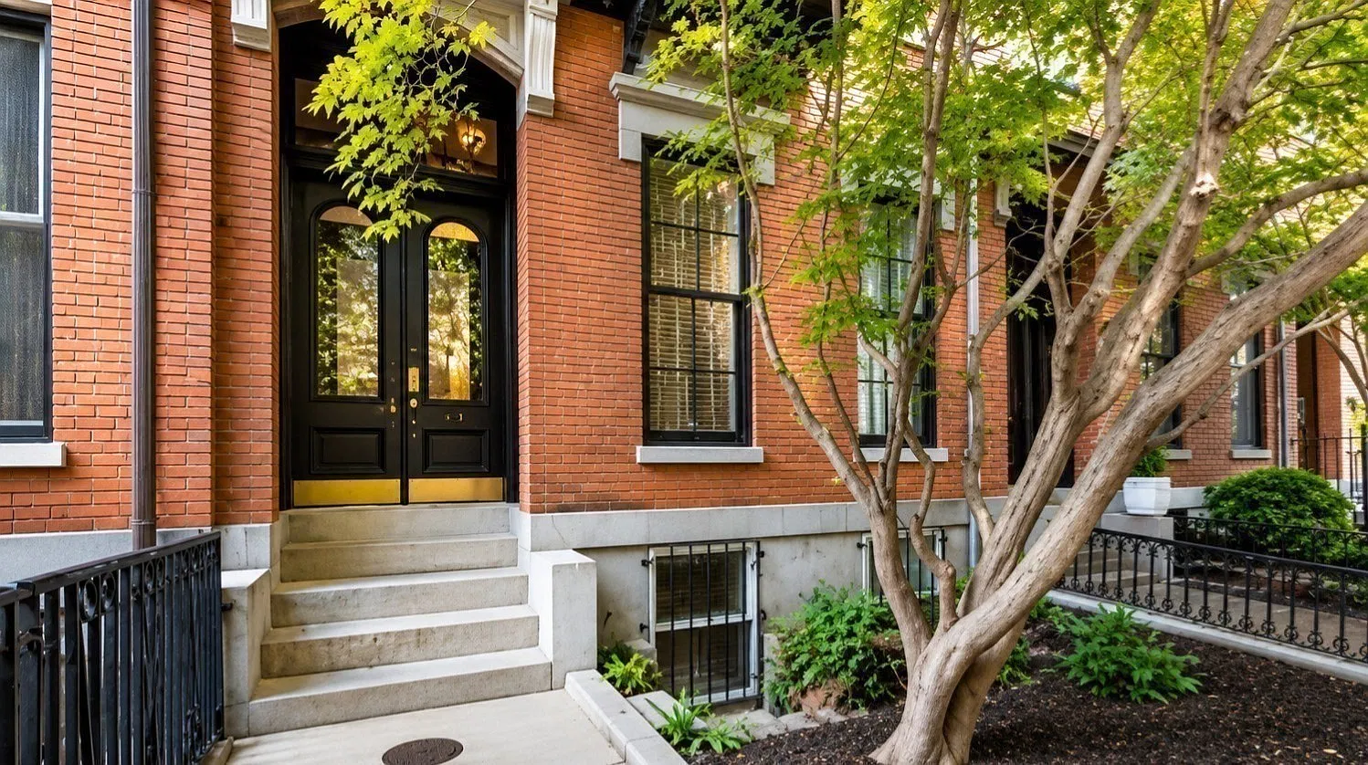 2 bed, 2.5 bath, 2100 sqft, $6,500 — Photo 2