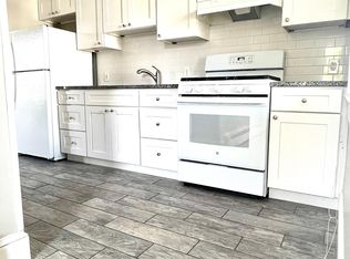 47 Hawley St #2R, Lawrence, MA 01843