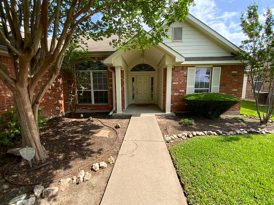 1st image of 2608 Butterfly Dr