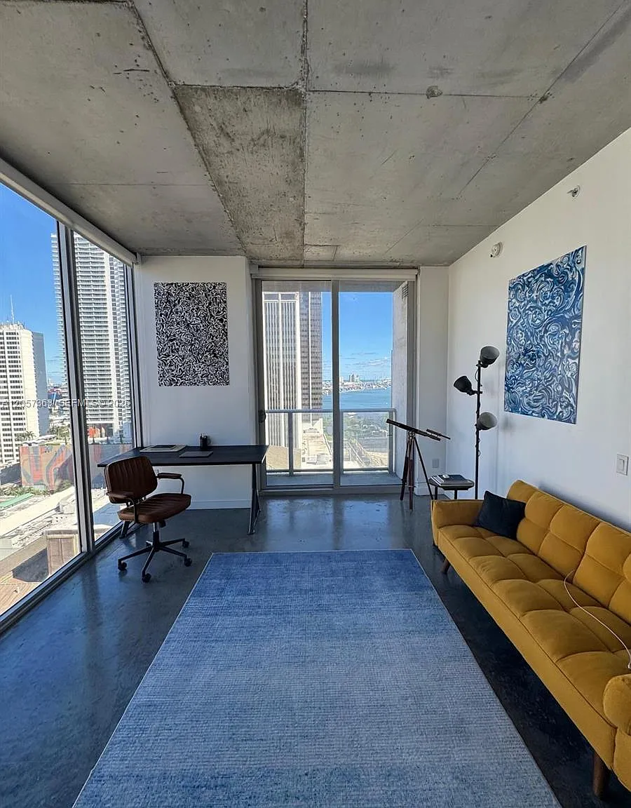 Centro Condo — Photo 4
