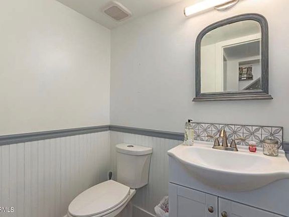 4th image of 225 N Standage Unit 122