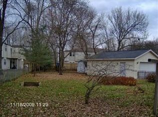 526 Park St, Plainwell, MI 49080