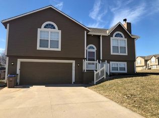 612 Derby St, Raymore, MO 64083