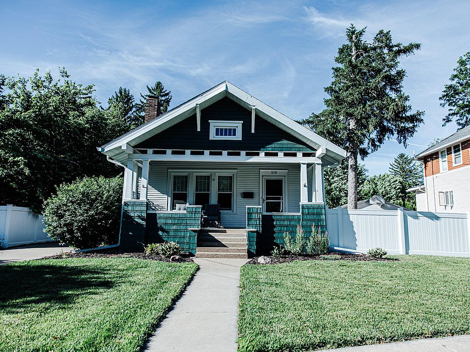 1st image of 219 Mary Pl