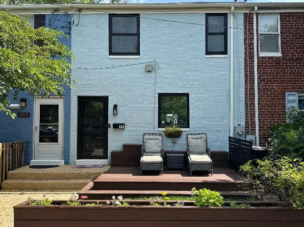 223 Burgess Ave, Alexandria, VA 22305