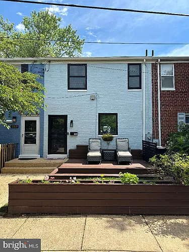 223 Burgess Ave Photo 1