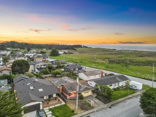 210 Filbert St, Half Moon Bay, CA 94019