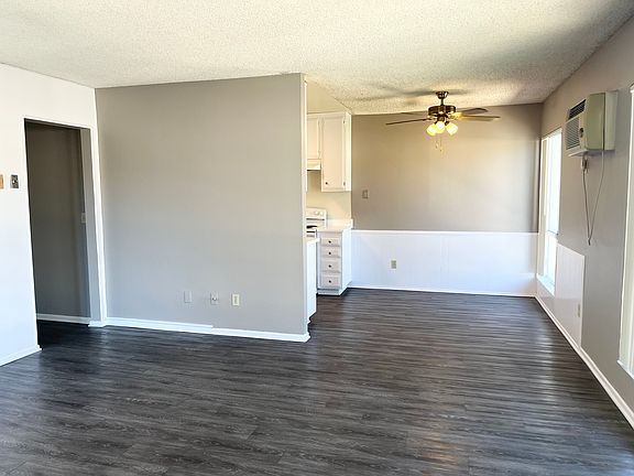 Livingroom & Dining Room