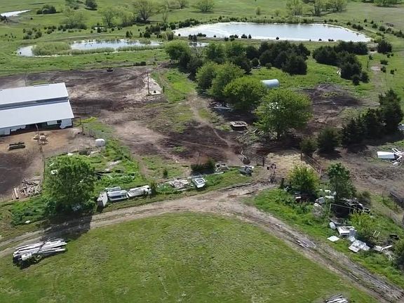 5th image of 949 Juneberry Rd