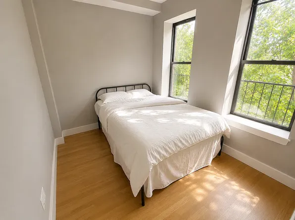 613 Woodward Avenue image 1 of 11