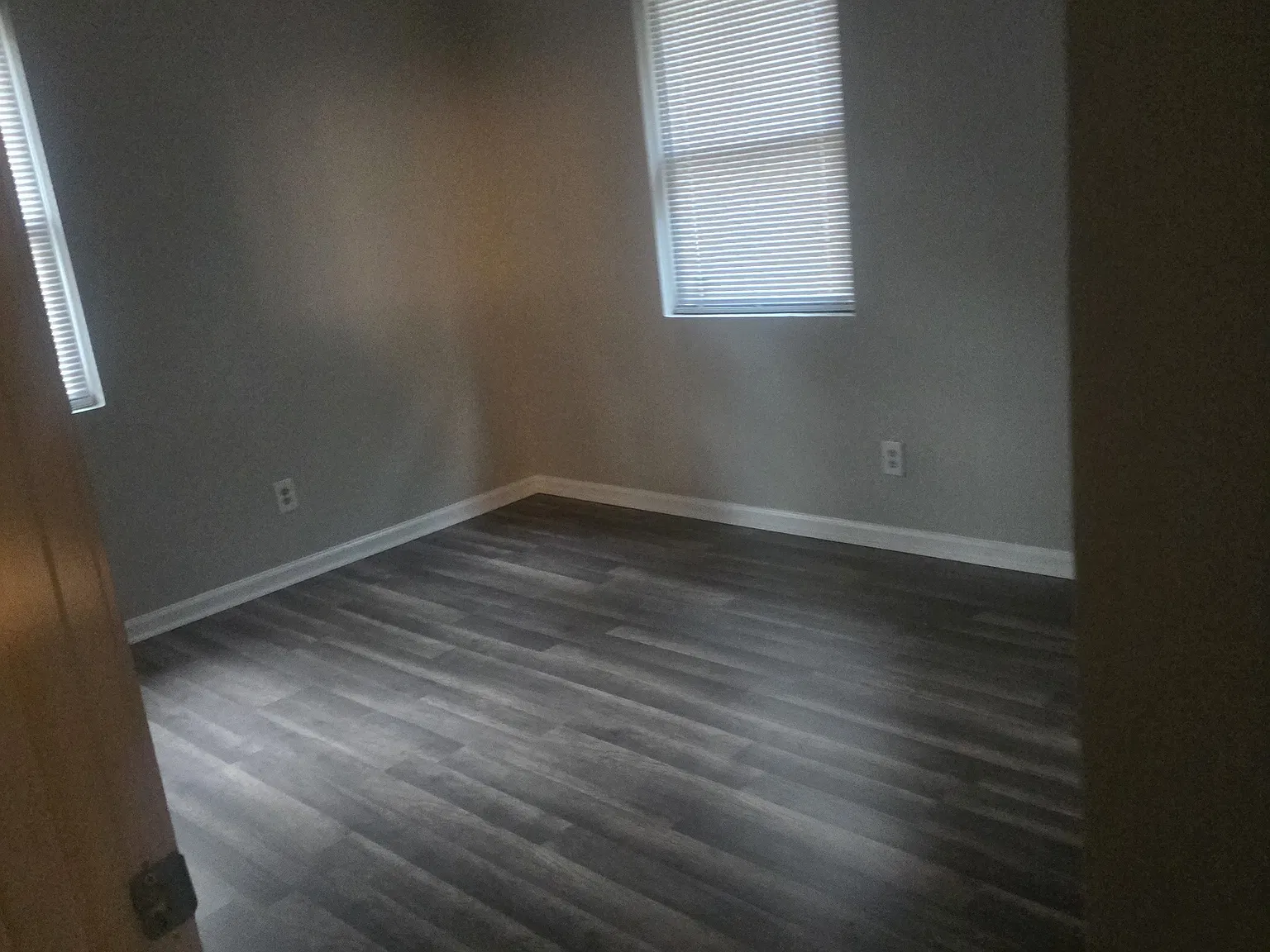 3 bed, 1100 sqft, $1,250 — Photo 2